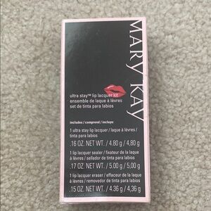 Mary Kay Lip Lacquer Kit. Cherry 🍒
